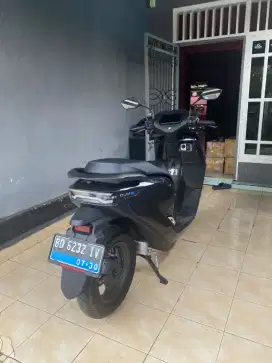 Motor Listrik HONDA CUV E 2025 Hitam Cuv e: Low KM Like New Superb