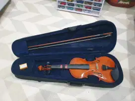 Dijual Biola Cervini Cremona Outfit 4/4 HV100 kondisi seperti baru