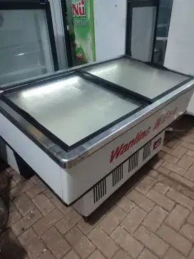 Freezer P 140x80x80 ful ori 
hrg 4,5jt