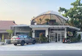 Jual Tempat Usaha Strategis di Jalur Bandung-Tasik, Ex Rumah Makan