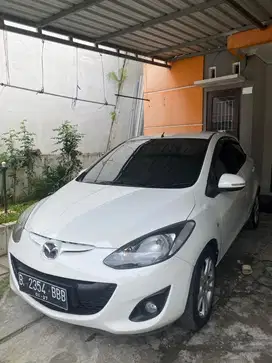 DIJUAL MAZDA 2 S 2012 Automatic