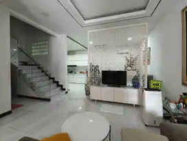 DIJUAL RUMAH BAGUS MODEL MINIMALIS SUNTER STS UKU 7X15 RAPI HDP UTARA