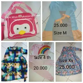 Untuk baju Preloved . Untuk Tas new , tp bungkusnya rusak
