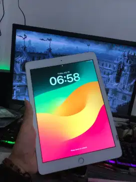 JUAL CEPAT iPad Gen 6th 128gb wifi only