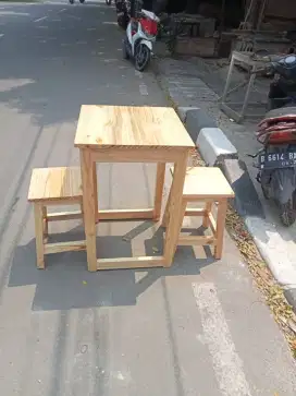 Meja makan 60xy60x75 & 2 kursi