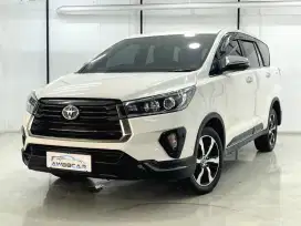 Toyota Kijang Innova Venturer 2.4 Diesel AT Matic 2021 Putih
