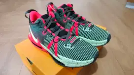 Sepatu Basket Nike Lebron Witness 7 EP Size 44 ORIGINAL