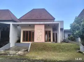 Dijual rumah bagus di Perum Green Hill dekat Jln Ringroad 1 M Center