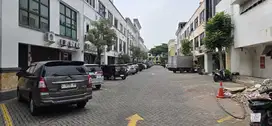 DISEWAKAN MURAH Ruko 2 lantai siap pakai