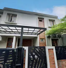 Y342 Rumah Bagus Modern Tropical Jatimakmur Pondok Gede Bekasi