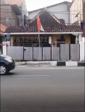 Dijual Rumah Pinggir Jalan Raya Daerah Gajah Mungkur , Semarang