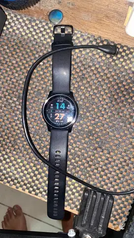 JAM TANGAN GARMIN VIVOACTIVE 4