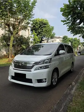 Toyota Vellfire V Premium Sound