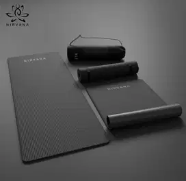 YOGA MAT NIRVANA HITAM
