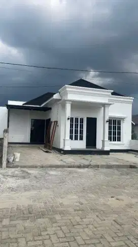 Dijual rumah di sekumpul