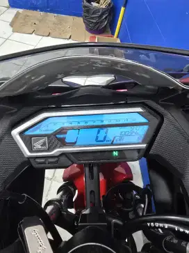 DIJUAL CEPAT CASH NEW HONDA CBR 150R THN 2016 PAJAK OF 2X SIAP GAS