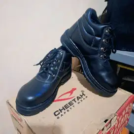 Sepatu /Safety shoe Macho