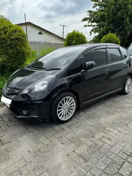 Honda jazz RS M/T 2013