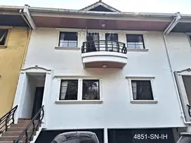 Dijual Townhouse Bagus Strategis Di Kemang Utara