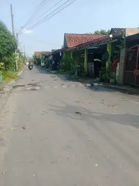 Tanah Bagus Di jl. Palagan km 6 Dekat Hotel HYATT & Kampus UGM