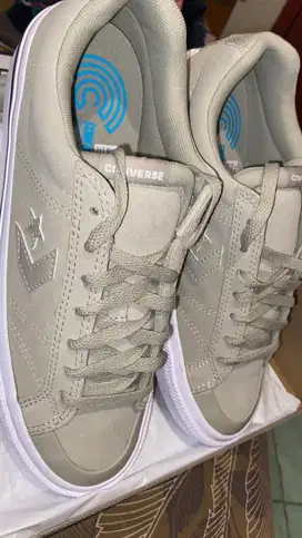 (NEW) Converse - Sport Casual Beige