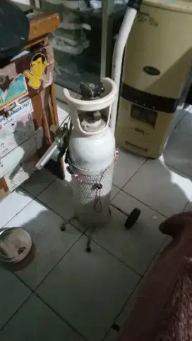 Tabung oksigen beserta roda ya