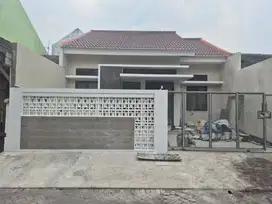 Barang Langka! Jual Rumah Darmo Indah Baru Gress