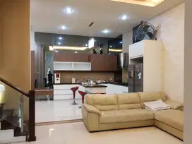 Dijual Villa Siap huni komplek Cemara Asri