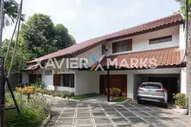 Dijual Rumah Mewah, Swimming Pool Semi Furnished Di Kebayoran Baru Jak