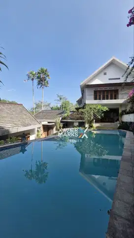 Dijual Rumah Mewah Konsep Resort + Private Pool di Daerah Tidar Malang
