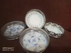 Tatakan Porselen Antik Vintage