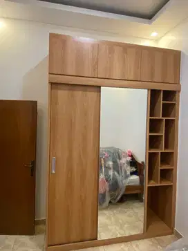 Lemari Pakaian Built In Bali