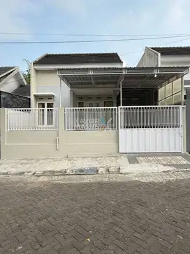 Dijual Rumah di Cluster Perumahan Tirtasani Royal Resort, Malang