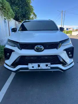 Toyota Fortuner GR Legender 2.8 tahun 2025 TSS metic