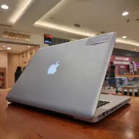 Macbook Pro 13 Mid 2012 intel Core i5 RAM 8GB/ SSD 250GB