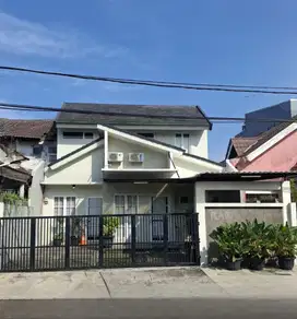 Dijual Rumah Bagus Siap Huni di Bintaro Sektor 5