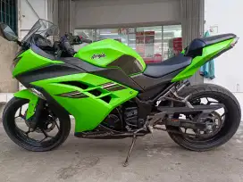 Kawasaki Ninja fi 250CC Dua Silinder SE Tahun 2017 LowKM Siap GassPOLL