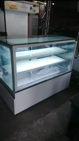 Showcase cake rectangular kotak ukuran 150x70x125 cm merk MRA murah