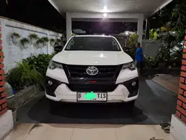Fortuner TRD Sportivo 2.4 diesel 4x2