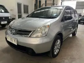 Bismillah, Dijual Nissan Grand Livina Type XV Manual Tahun 2012