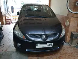 Mitsubishi Grandis 2008