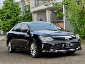 CAMRY 2.5 V HYBRID AT HITAM 2017 KM 48rb