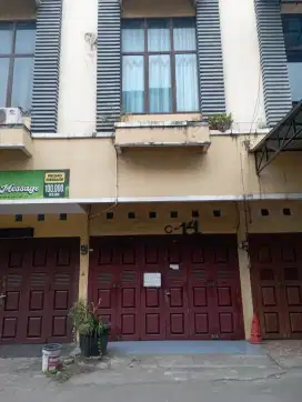 Rumah Disewakan - Makro Business Center/ Samping Lotte Mart