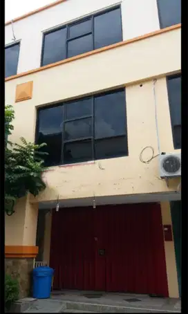 Ruko Plasa Segi 8 delapan dekat sukomanunggal