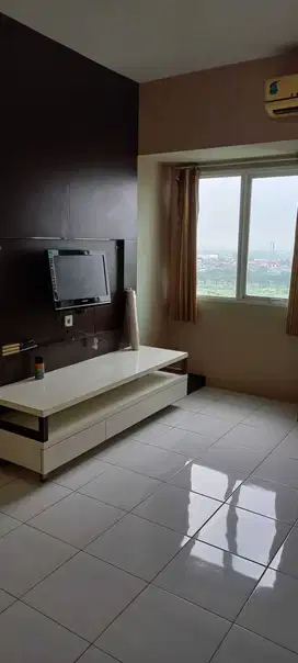 Jual Apart Berkeley 2 br,lt 17,area kampus UC,Citraland,Surabaya Barat