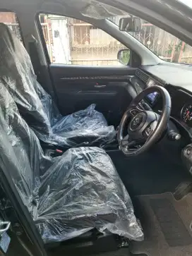 Ertiga Sport Hybrid Matic Low KM
