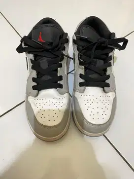 Sepatu Nike Second Ori, 350 bisa nego, siap pakai