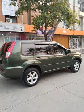 Nissan X-Trail 2005 Bensin