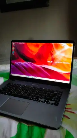 Laptop Asus X505Z