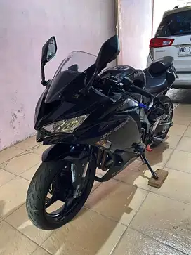 Kawasaki zx25 r